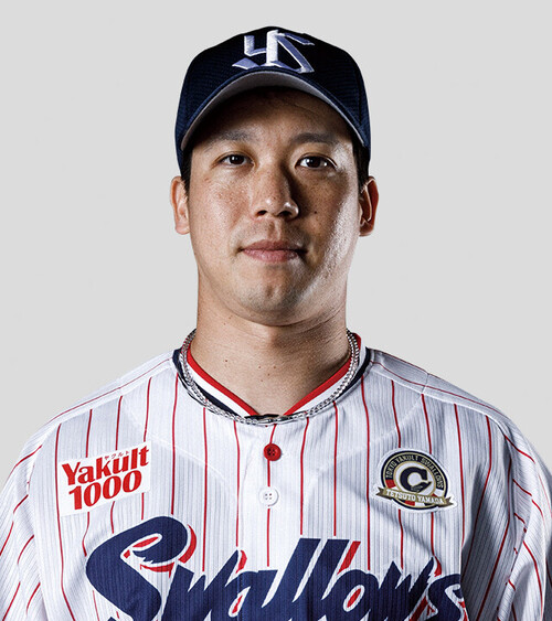 山田 哲人