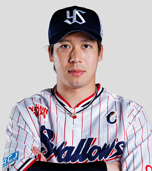 山田 哲人