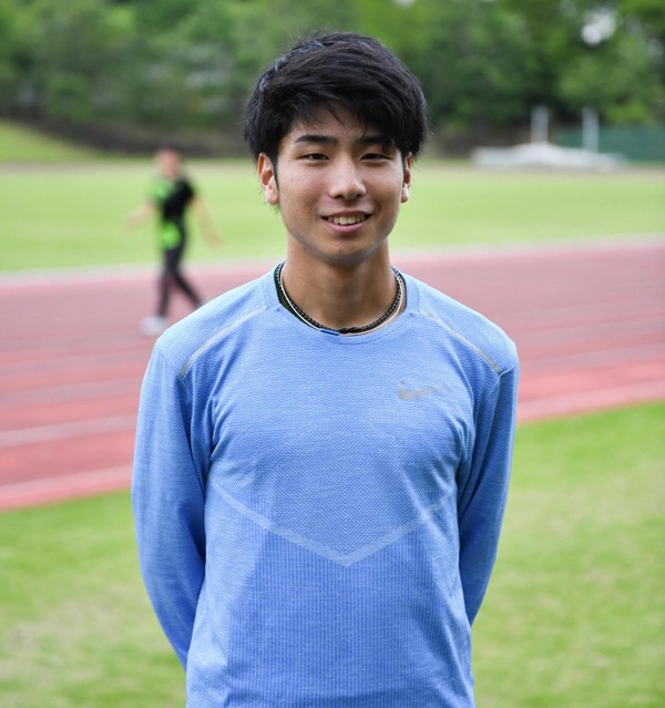 半澤 黎斗(2年)
