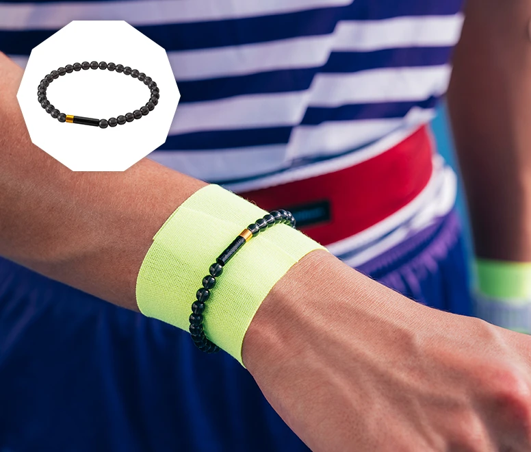 RAKUWAブレスレット EXTREME クリスタルタッチ 使用例